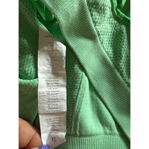 FABLETICS sports bra size XS - Picture 3 of 4